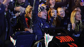 来自拉斯维加斯的 5 名赢家和 5 名输家