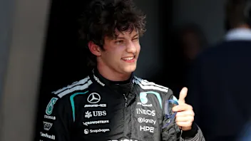 安东内利创造中国杆历史后的反应