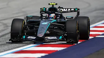 安东内利在奥地利 FP1 比赛中领先拉塞尔和皮亚斯特里