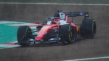 我在法拉利车库里观看 SF-26 的一天