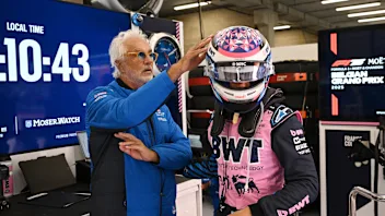 科拉平托（Colapinto）受到布里亚托（Briatore