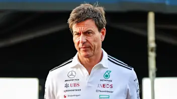 沃尔夫将梅赛德斯股份出售给耐力赛车手库尔茨