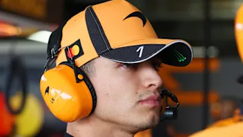 诺里斯在“痛苦”的周末后对P5日本赛的开始感到“高兴”