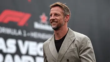 明天驾驶：F1 车手之路的未来按钮