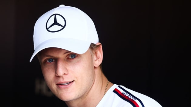 独家报道：“我必须证明我仍然值得在 F1 中获得机会”——米克·舒马赫谈到失去哈斯席位以及他重返赛道的计划