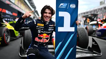 F2：佐洛夫掌控墨尔本专题赛胜利