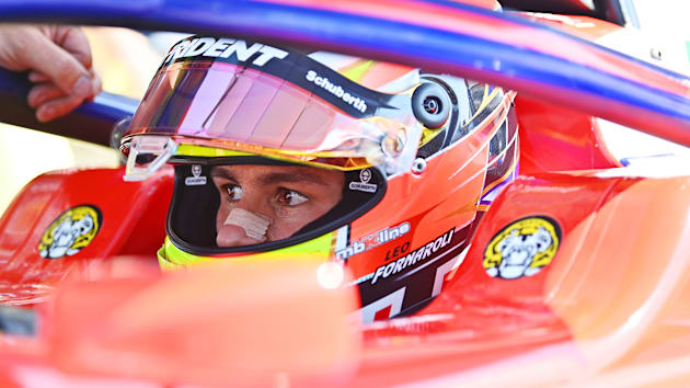 F3：锦标赛领先者福纳罗利获得重要的主场杆位