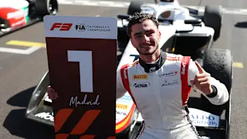 Theophile Nael 赢得首届 F3 马德林站比赛冠军