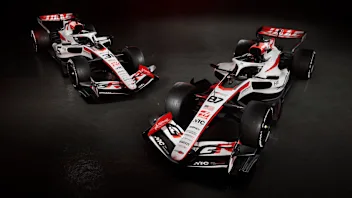 哈斯展示 2026 F1 赛季的新涂装