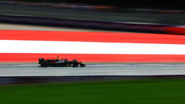 FP1：维斯塔潘从停赛中恢复并在奥地利大奖赛练习赛中领先皮亚斯特里