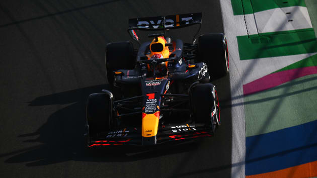 FP1：在沙特阿拉伯的第一次练习中，维斯塔潘领先阿隆索和佩雷斯