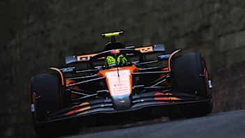 诺里斯（Norris）在巴库（Baku）的​​FP3期间领导Verstappen