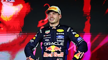 6 times drivers improvised after losing radio during a race