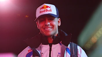 谁是公牛队新签约的阿维德·林德布拉德？