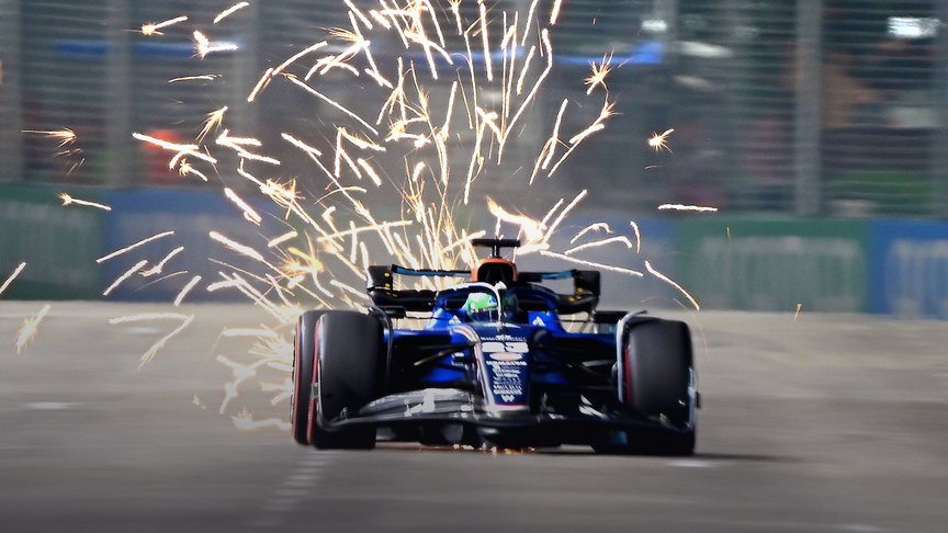 Russell否认Verstappen Pole