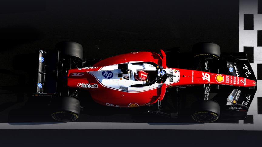 观看拉塞尔夺得中国冲刺赛杆位的精彩片段