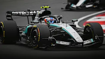 观看安东内利在中国首夺 F1 胜利的精彩片段