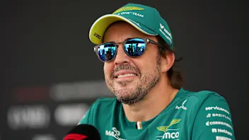 Alonso explains decision to stay with Aston Martin for 2027