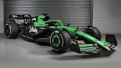 F1 75 Live的Sauber的官方发射车在F1 Authertics上拍卖