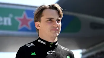 迈凯轮中国排位赛“关于我们的归属”——皮亚斯特里