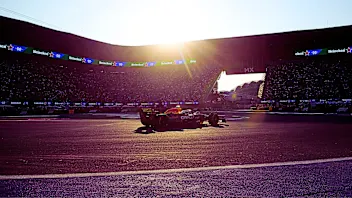 维斯塔潘能否在墨西哥继续他的迈凯伦追逐之旅？