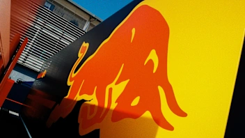Red Bull sign long-serving Aston Martin engineer