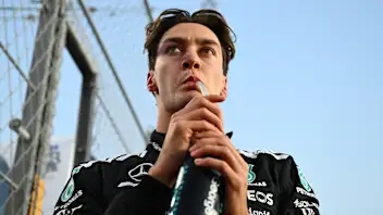 拉塞尔“准备好争夺世界冠军”