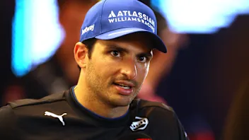 塞恩斯希望在阿布扎比的无分结果“敲响警钟”