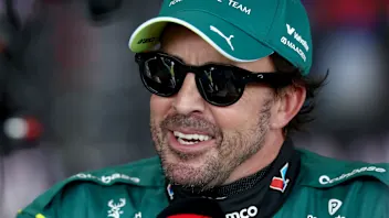 排位赛证明了阿斯顿·马丁的“潜力巨大”——阿隆索