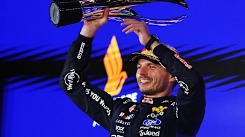 Verstappen seals commanding Singapore victory