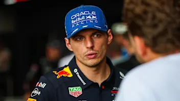 维斯塔潘的排位赛出局“痛苦”且“难以接受”——Mekies