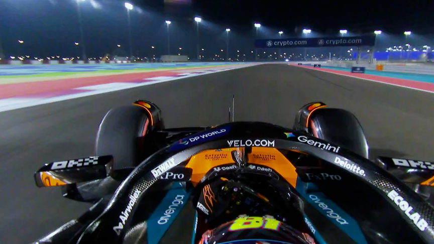 乘坐皮亚斯特里 (Piastri) 在卡塔尔完成的改变比赛规则的杆位圈