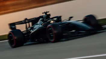 克拉克回顾了新阿斯顿·马丁的“情感”首次亮相