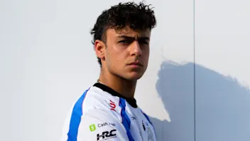 哪些新秀将在阿布扎比参加 FP1 比赛？