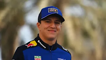 谁在第一次巴林测试的第二天开车